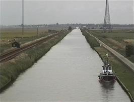 The New Cut drain between Haddiscoe and St Olaves
